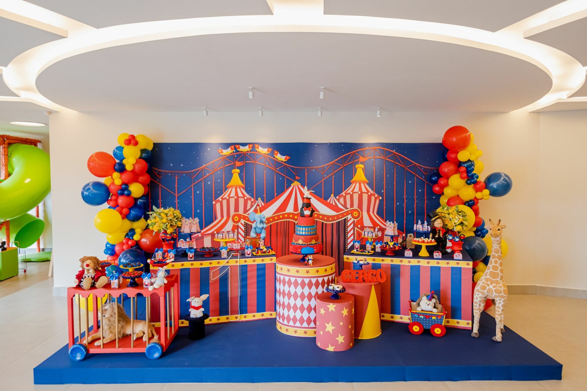 Foto Festa Infantil de 1 ano do Dudu • Espaço & Buffet Iluminar Festa - Imagem 21