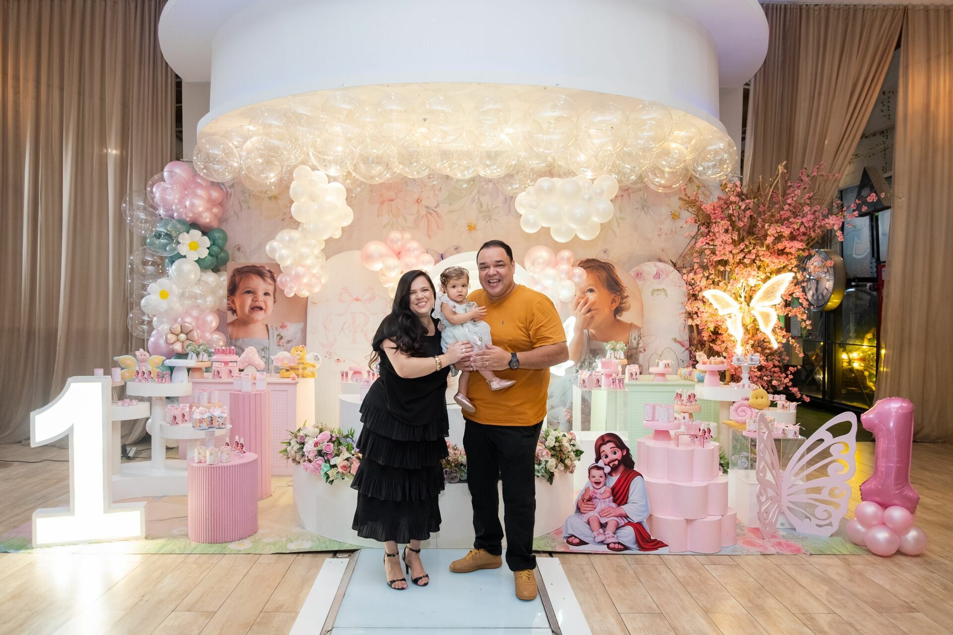 Foto Festa Infantil de 1 Ano da Rebeca • Buffet A Vila Castelo - Imagem 17